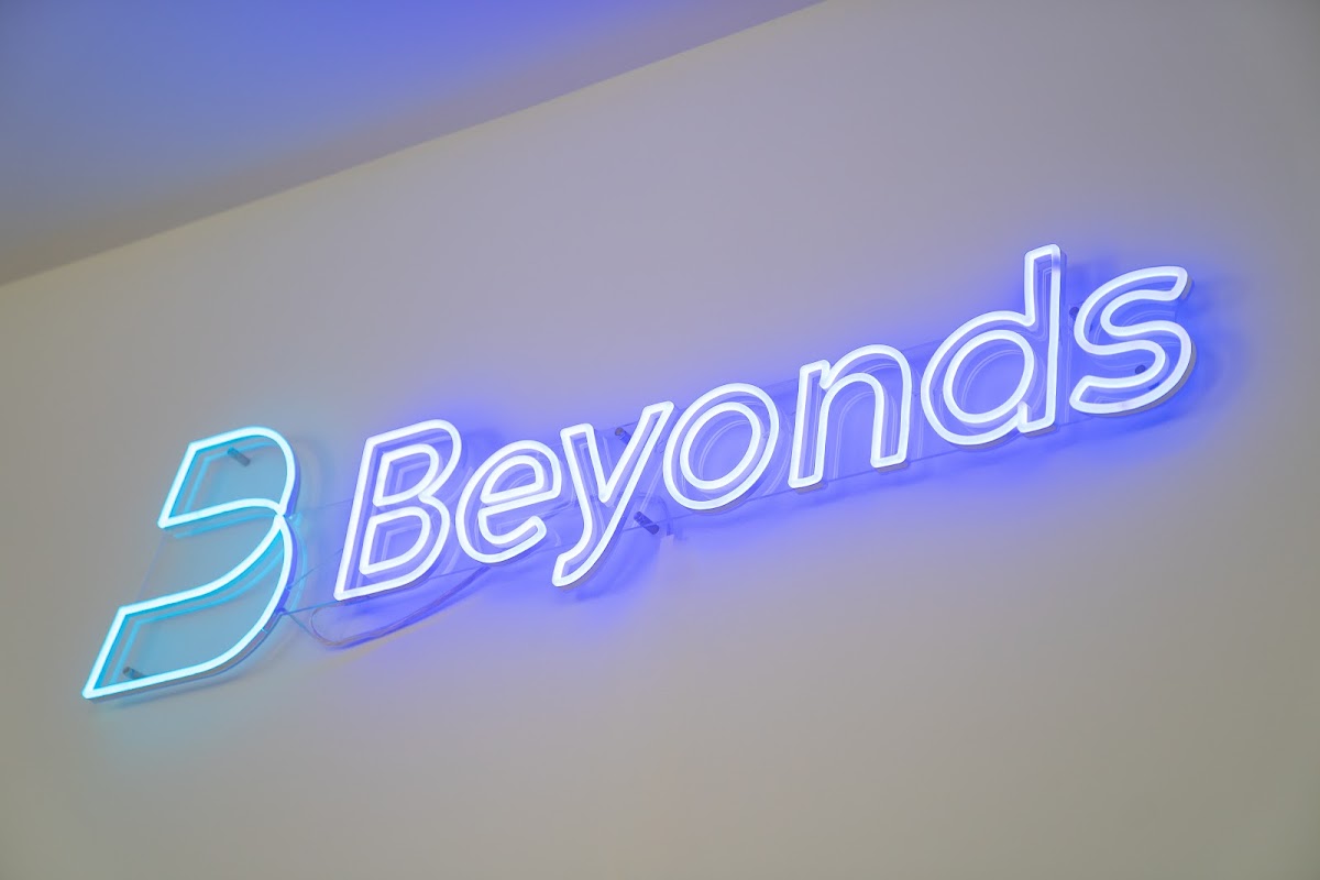 Beyonds, Paris