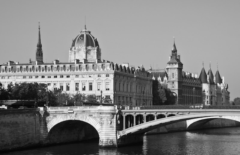 Julie Maire, Paris