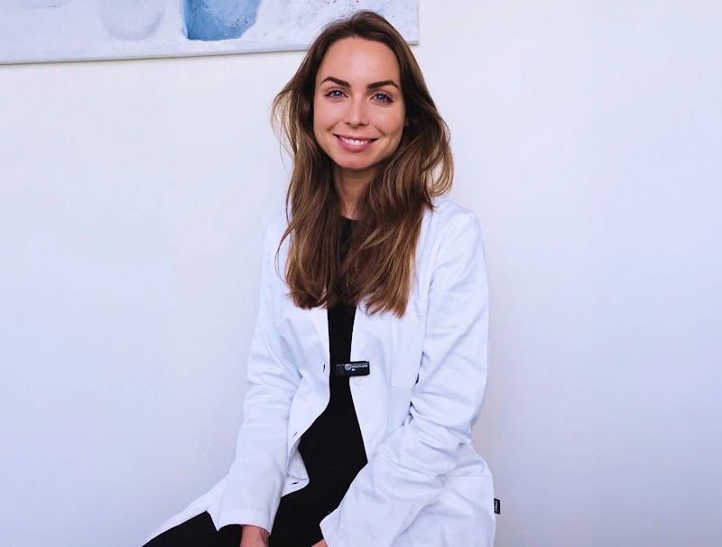 Dr Stacy Charpentier, Paris