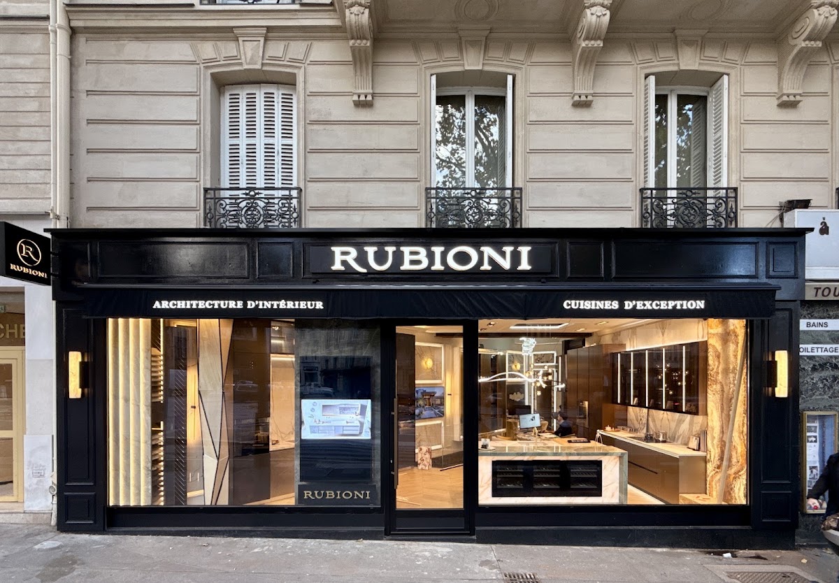 Rubioni, Paris