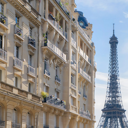 Haussmann Prestige, Paris