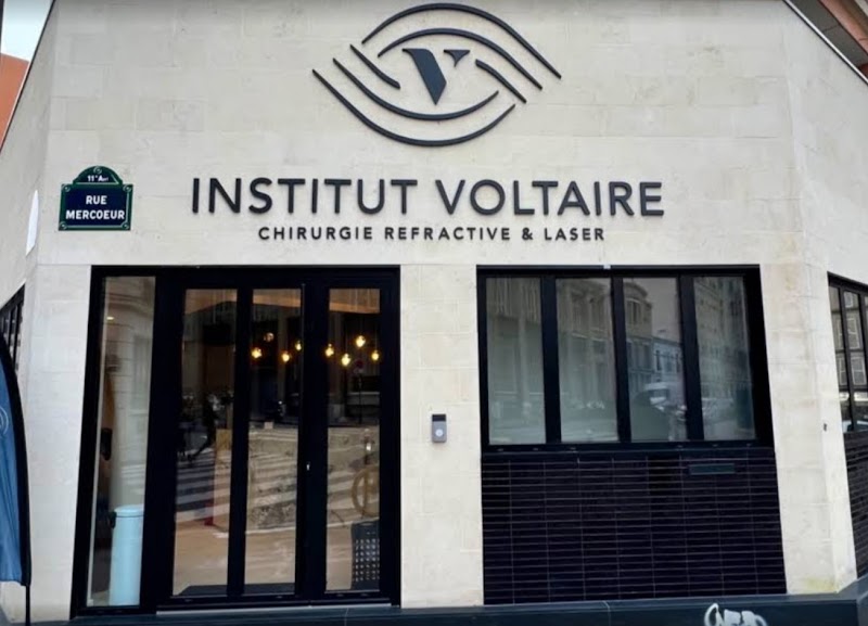 Dr Steven Nahaisi, Paris
