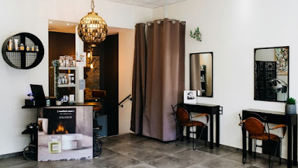 Le Salon d'Angélique HAIRSPA. SPÉCIALISTE COULEUR DAVINES ,MASSAGE CORPS METHODE RENATA FRANÇA ET HINOKIBO