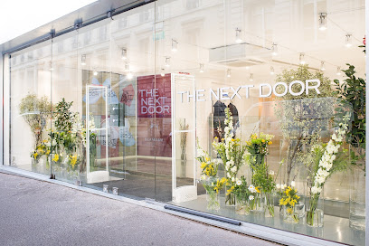THE NEXT DOOR Paris