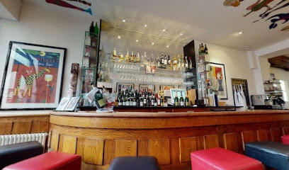 Le Willi's Wine Bar