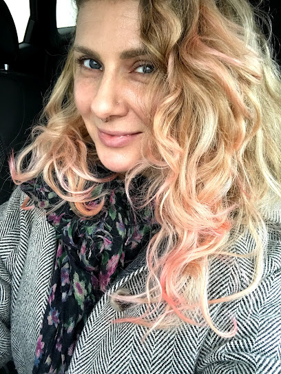 VEE PARIS HAIR