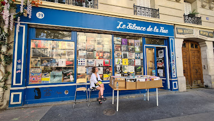 Le Silence de la Rue
