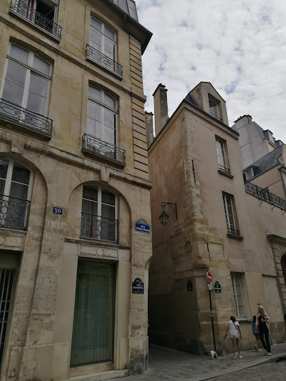L'Escarpin Club SM
